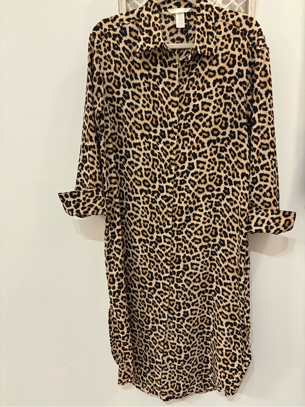 H&M Leopard Print Long Sleeve Shirt Dress in Tan and Black